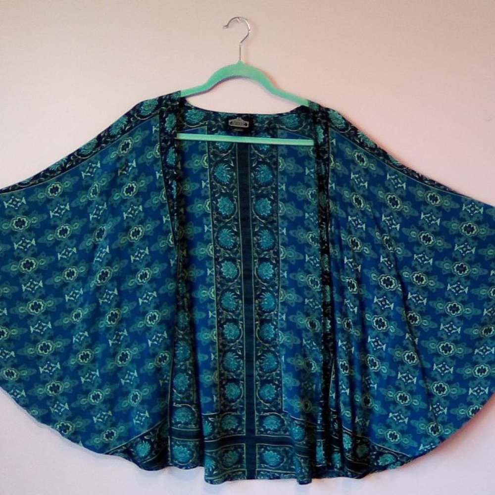 Angie Blue Floral Printed Kimono Size Medium
